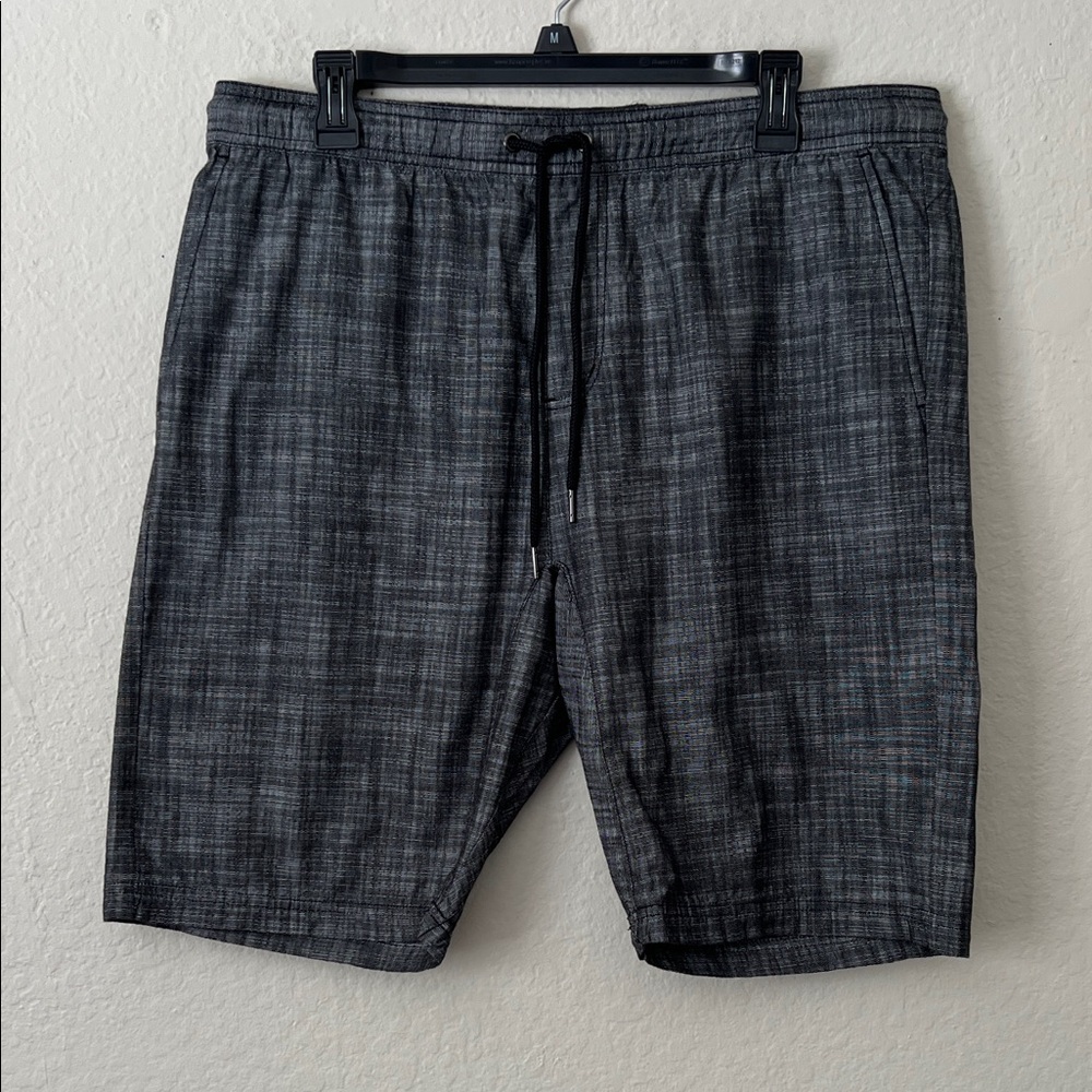 Like New! Rails Men's 100% Cotton Drawstring Short Charcoal in SIze 34W